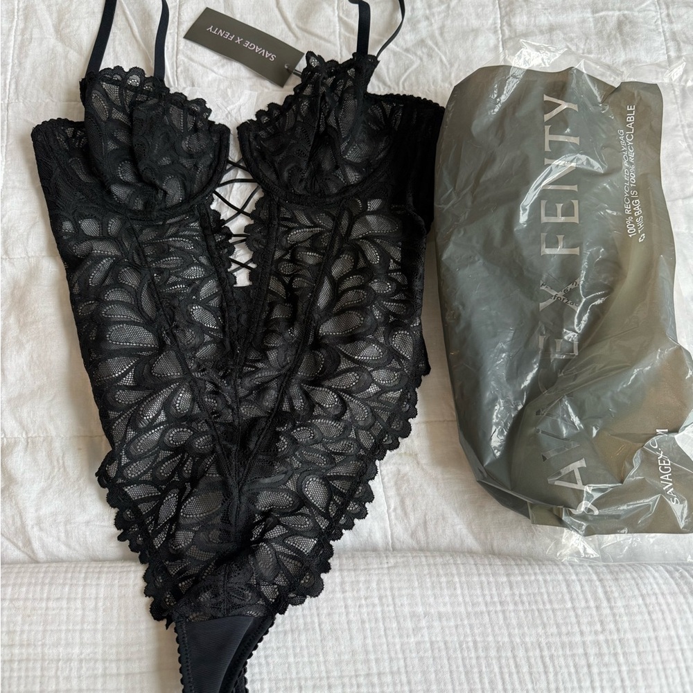 SAVAGE x FENTY NOT SORRY UNDERWIRE TEDDY